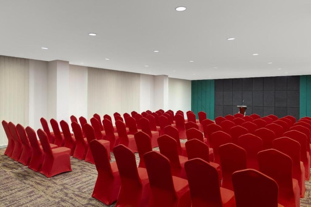Elsotel Purwokerto By Daphna Management 外观 照片